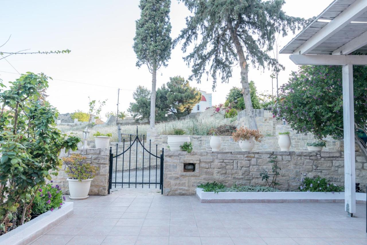 Apartamento Vrisanos Pitsidia Exterior foto