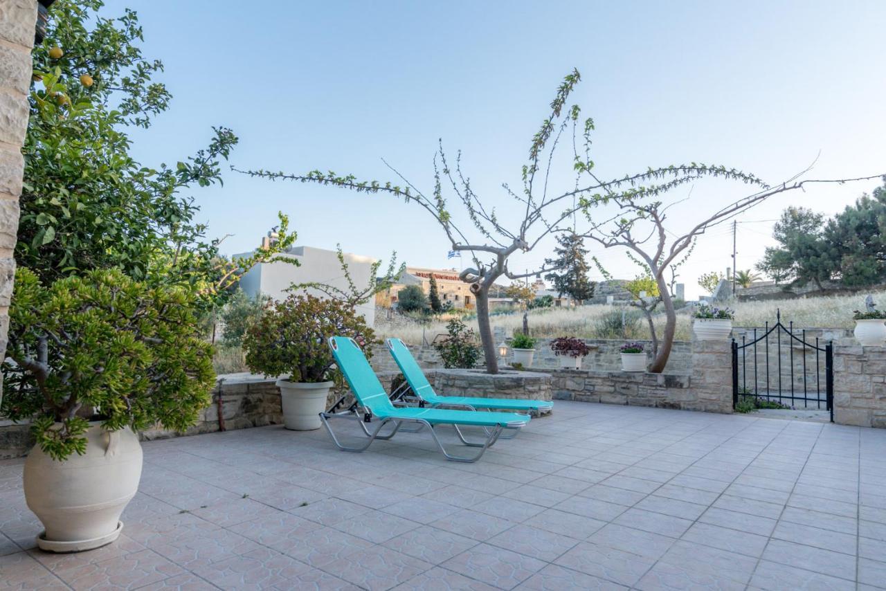 Apartamento Vrisanos Pitsidia Exterior foto