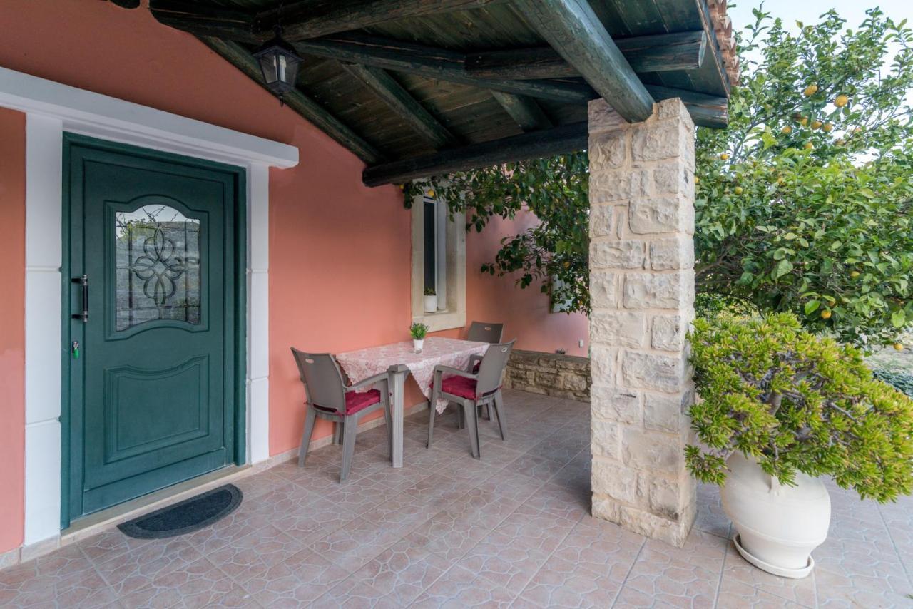 Apartamento Vrisanos Pitsidia Exterior foto